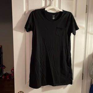 Black tee dress